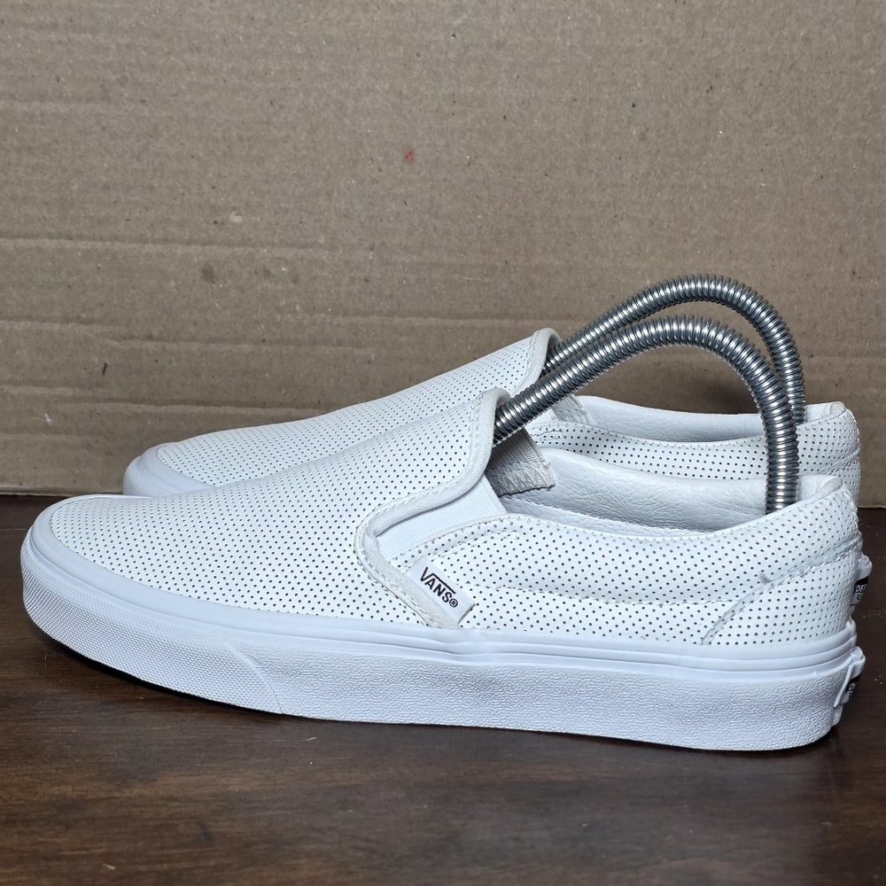 Vans Leather Clasic Slip On Sneakers Mens Sz 6.5 Pearl White Womans Sz 8